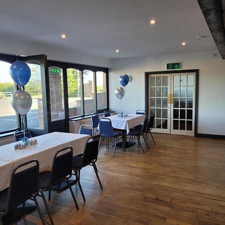 The White Horse Lodge Hotel Thirsk Bagian luar foto